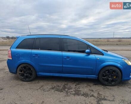 Синий Опель Зафира, объемом двигателя 2 л и пробегом 310 тыс. км за 6000 $, фото 3 на Automoto.ua