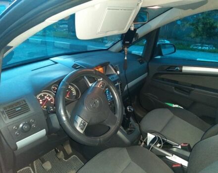 Опель Зафира 2006 в Хусте на Automoto.ua Синий Опель Зафира, объемом двигателя 1.9 л и пробегом 310 тыс. км за 5100 $, фото 5 на Automoto.ua