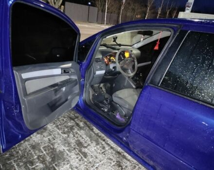 Опель Зафира 2006 в Луцке на Automoto.ua Синий Опель Зафира, объемом двигателя 1.9 л и пробегом 5 тыс. км за 4200 $, фото 6 на Automoto.ua