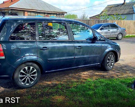 Синий Опель Зафира, объемом двигателя 1.6 л и пробегом 177 тыс. км за 5700 $, фото 3 на Automoto.ua