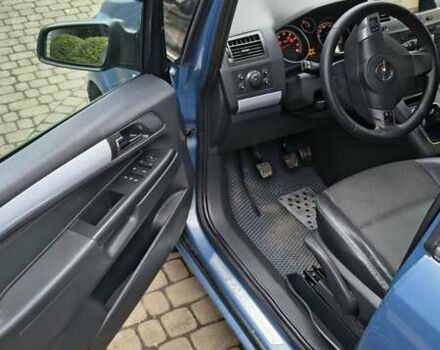 Синій Опель Зафіра, об'ємом двигуна 2.17 л та пробігом 300 тис. км за 5400 $, фото 4 на Automoto.ua
