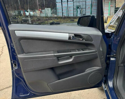 Синий Опель Зафира, объемом двигателя 1.9 л и пробегом 330 тыс. км за 5700 $, фото 6 на Automoto.ua