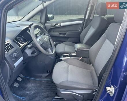 Синій Опель Зафіра, об'ємом двигуна 1.6 л та пробігом 330 тис. км за 4100 $, фото 10 на Automoto.ua