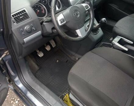 Синий Опель Зафира, объемом двигателя 1.9 л и пробегом 350 тыс. км за 4900 $, фото 10 на Automoto.ua