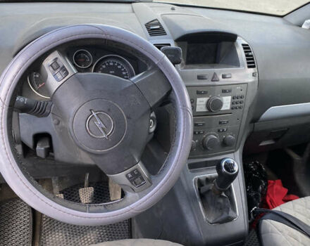 Синий Опель Зафира, объемом двигателя 1.9 л и пробегом 340 тыс. км за 5000 $, фото 4 на Automoto.ua