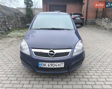 Синий Опель Зафира, объемом двигателя 1.6 л и пробегом 200 тыс. км за 4700 $, фото 6 на Automoto.ua