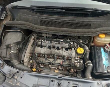 Синий Опель Зафира, объемом двигателя 1.9 л и пробегом 350 тыс. км за 4900 $, фото 7 на Automoto.ua