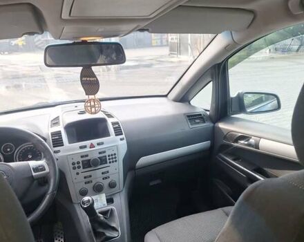 Синий Опель Зафира, объемом двигателя 1.9 л и пробегом 237 тыс. км за 5800 $, фото 19 на Automoto.ua