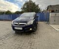 Синий Опель Зафира, объемом двигателя 1.8 л и пробегом 320 тыс. км за 4500 $, фото 2 на Automoto.ua