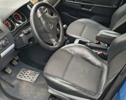 Синій Опель Зафіра, об'ємом двигуна 2.17 л та пробігом 300 тис. км за 5400 $, фото 3 на Automoto.ua