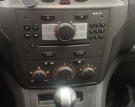 Опель Зафира 2007 в Виннице на Automoto.ua Синий Опель Зафира, объемом двигателя 2.2 л и пробегом 200 тыс. км за 6300 $, фото 11 на Automoto.ua