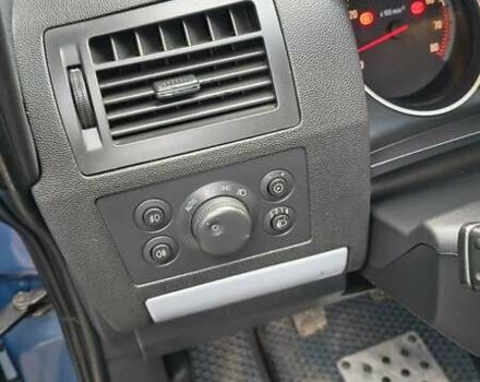 Синій Опель Зафіра, об'ємом двигуна 2.17 л та пробігом 300 тис. км за 5400 $, фото 15 на Automoto.ua