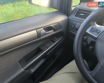 Синий Опель Зафира, объемом двигателя 1.6 л и пробегом 200 тыс. км за 4700 $, фото 20 на Automoto.ua