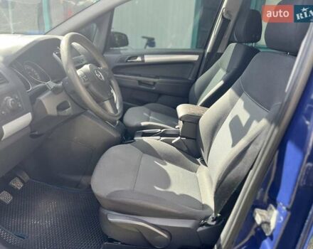 Синій Опель Зафіра, об'ємом двигуна 1.6 л та пробігом 330 тис. км за 4100 $, фото 4 на Automoto.ua