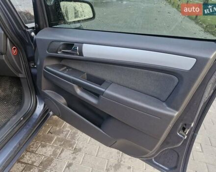 Синий Опель Зафира, объемом двигателя 1.6 л и пробегом 262 тыс. км за 4900 $, фото 11 на Automoto.ua