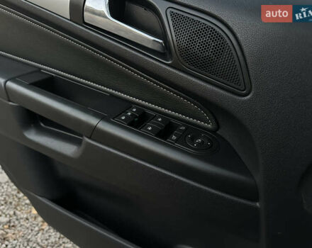 Синий Опель Зафира, объемом двигателя 1.8 л и пробегом 217 тыс. км за 7000 $, фото 19 на Automoto.ua