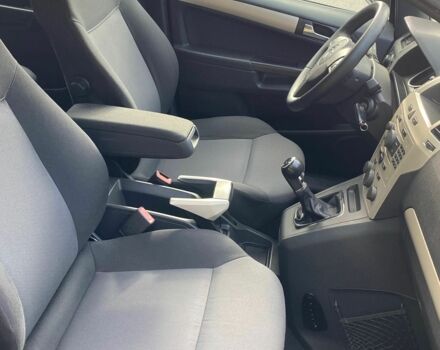 Синий Опель Зафира, объемом двигателя 0 л и пробегом 204 тыс. км за 6599 $, фото 10 на Automoto.ua