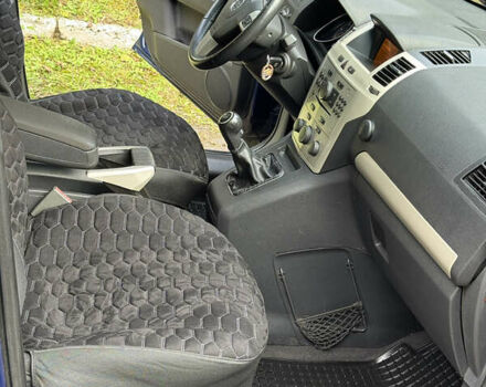 Синий Опель Зафира, объемом двигателя 1.91 л и пробегом 330 тыс. км за 5000 $, фото 8 на Automoto.ua