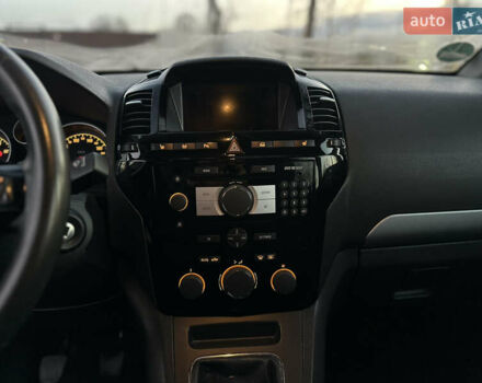 Синий Опель Зафира, объемом двигателя 1.8 л и пробегом 217 тыс. км за 7000 $, фото 29 на Automoto.ua