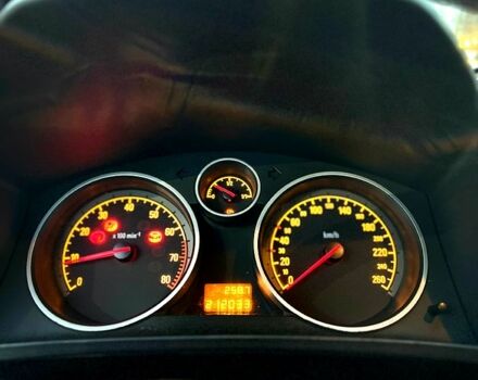 Синий Опель Зафира, объемом двигателя 1.6 л и пробегом 212 тыс. км за 5750 $, фото 12 на Automoto.ua