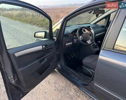 Синій Опель Зафіра, об'ємом двигуна 1.9 л та пробігом 287 тис. км за 2900 $, фото 4 на Automoto.ua