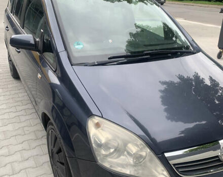 Синий Опель Зафира, объемом двигателя 1.69 л и пробегом 290 тыс. км за 5700 $, фото 1 на Automoto.ua
