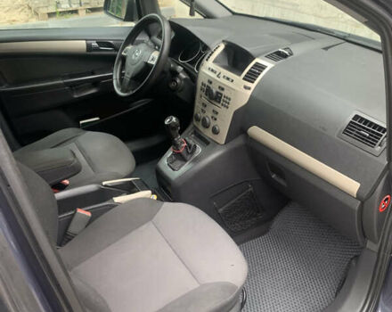 Синий Опель Зафира, объемом двигателя 1.69 л и пробегом 290 тыс. км за 5700 $, фото 19 на Automoto.ua