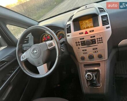 Синій Опель Зафіра, об'ємом двигуна 1.9 л та пробігом 287 тис. км за 2900 $, фото 10 на Automoto.ua