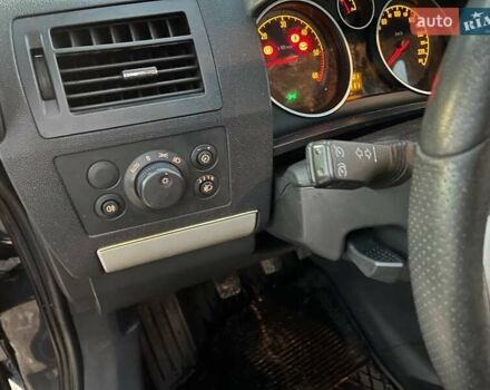 Синій Опель Зафіра, об'ємом двигуна 1.9 л та пробігом 287 тис. км за 2900 $, фото 11 на Automoto.ua