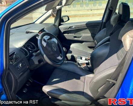 Синій Опель Зафіра, об'ємом двигуна 2 л та пробігом 256 тис. км за 5500 $, фото 9 на Automoto.ua