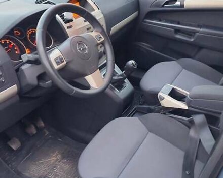 Синій Опель Зафіра, об'ємом двигуна 1.8 л та пробігом 145 тис. км за 6500 $, фото 17 на Automoto.ua