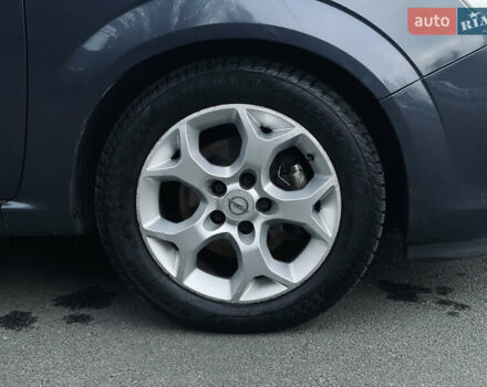 Синий Опель Зафира, объемом двигателя 1.6 л и пробегом 285 тыс. км за 6700 $, фото 15 на Automoto.ua