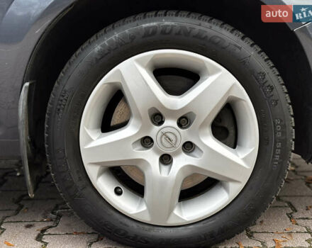 Синий Опель Зафира, объемом двигателя 1.9 л и пробегом 258 тыс. км за 5800 $, фото 39 на Automoto.ua