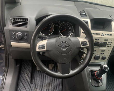 Синий Опель Зафира, объемом двигателя 1.69 л и пробегом 290 тыс. км за 5700 $, фото 8 на Automoto.ua