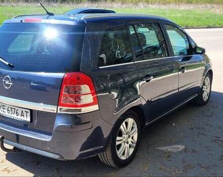 Синий Опель Зафира, объемом двигателя 1.91 л и пробегом 239 тыс. км за 8000 $, фото 5 на Automoto.ua