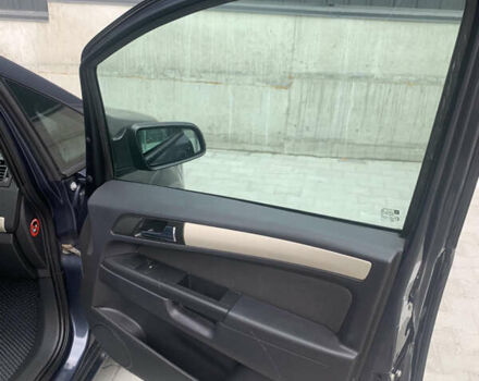 Синий Опель Зафира, объемом двигателя 1.69 л и пробегом 290 тыс. км за 5700 $, фото 20 на Automoto.ua