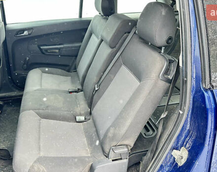 Синий Опель Зафира, объемом двигателя 1.69 л и пробегом 301 тыс. км за 3700 $, фото 17 на Automoto.ua