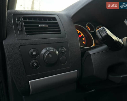 Синий Опель Зафира, объемом двигателя 1.8 л и пробегом 217 тыс. км за 7000 $, фото 22 на Automoto.ua