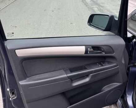 Синий Опель Зафира, объемом двигателя 1.8 л и пробегом 233 тыс. км за 5500 $, фото 13 на Automoto.ua