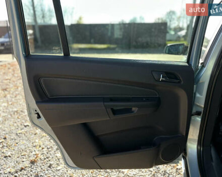 Синій Опель Зафіра, об'ємом двигуна 1.6 л та пробігом 225 тис. км за 6800 $, фото 32 на Automoto.ua