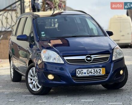 Синий Опель Зафира, объемом двигателя 1.6 л и пробегом 180 тыс. км за 6750 $, фото 1 на Automoto.ua