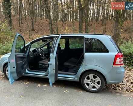 Синій Опель Зафіра, об'ємом двигуна 1.7 л та пробігом 212 тис. км за 7800 $, фото 3 на Automoto.ua