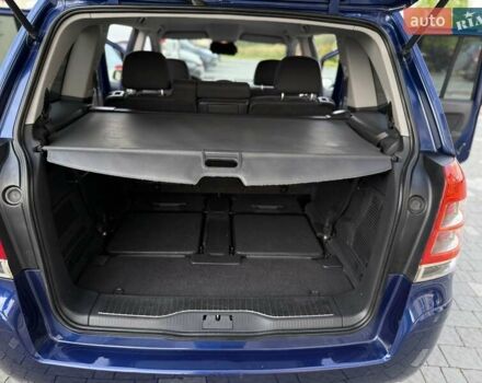 Синий Опель Зафира, объемом двигателя 1.6 л и пробегом 180 тыс. км за 6750 $, фото 77 на Automoto.ua