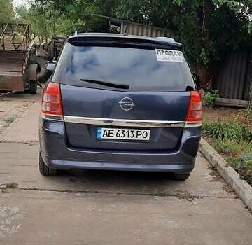 Синий Опель Зафира, объемом двигателя 1.7 л и пробегом 100 тыс. км за 6200 $, фото 2 на Automoto.ua