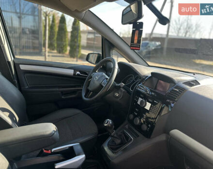 Синій Опель Зафіра, об'ємом двигуна 1.6 л та пробігом 225 тис. км за 6800 $, фото 43 на Automoto.ua