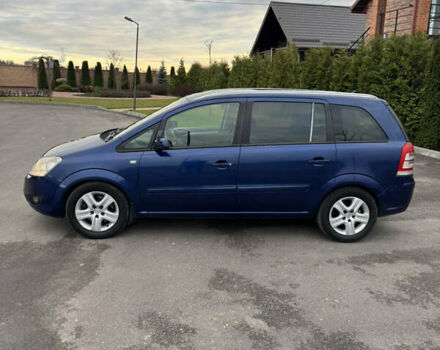 Синий Опель Зафира, объемом двигателя 1.7 л и пробегом 294 тыс. км за 4800 $, фото 2 на Automoto.ua