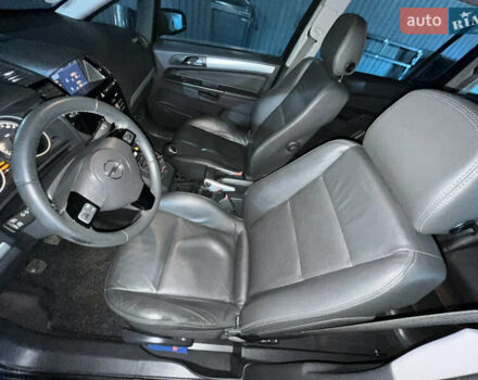 Синий Опель Зафира, объемом двигателя 1.9 л и пробегом 220 тыс. км за 8000 $, фото 13 на Automoto.ua