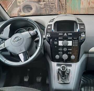 Синий Опель Зафира, объемом двигателя 1.7 л и пробегом 100 тыс. км за 6200 $, фото 7 на Automoto.ua