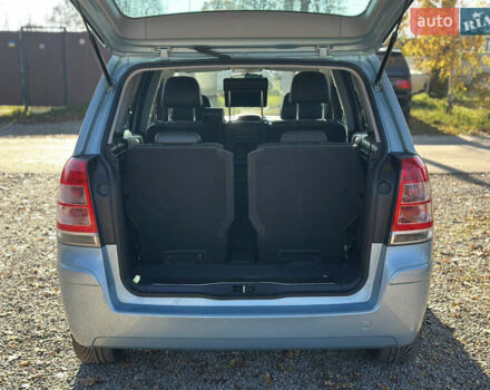 Синій Опель Зафіра, об'ємом двигуна 1.6 л та пробігом 225 тис. км за 6800 $, фото 37 на Automoto.ua