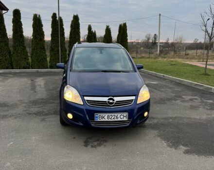 Синий Опель Зафира, объемом двигателя 1.7 л и пробегом 294 тыс. км за 4800 $, фото 10 на Automoto.ua